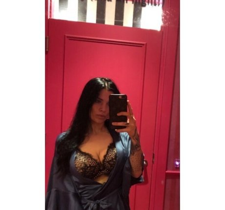 Naakte gelekte OnlyFans-foto van Alyssa Tognetti
