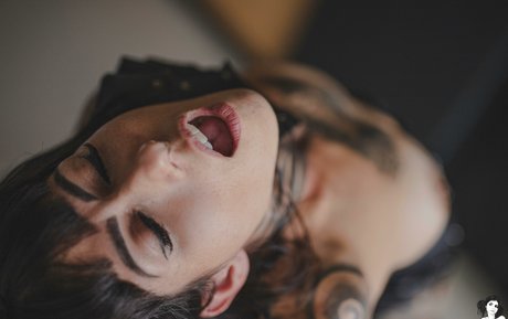 Naakte gelekte OnlyFans-foto van Witch Love