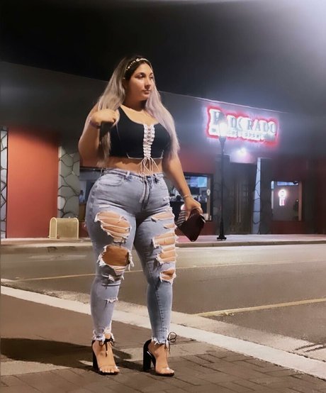 Naakte gelekte OnlyFans-foto van Mariferxoxo