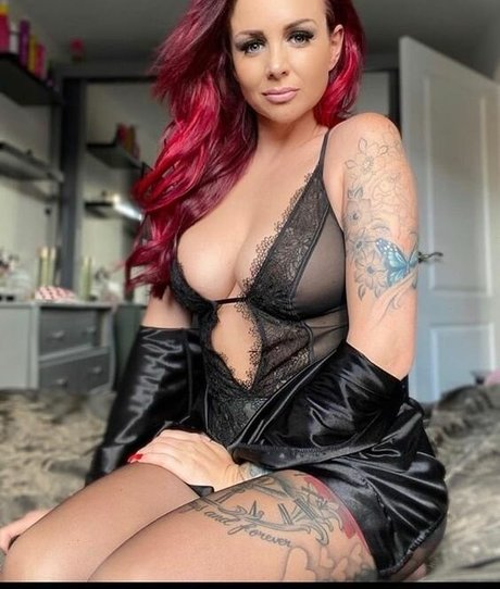 Naakte gelekte OnlyFans-foto van Jessicamariered