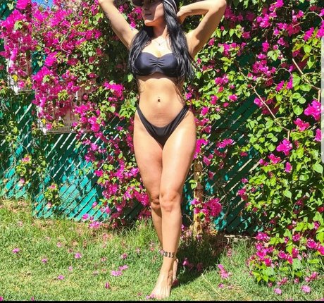 Naakte gelekte OnlyFans-foto van Dianaarias