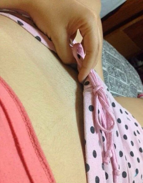 Naakte gelekte OnlyFans-foto van Mermaidlaiss
