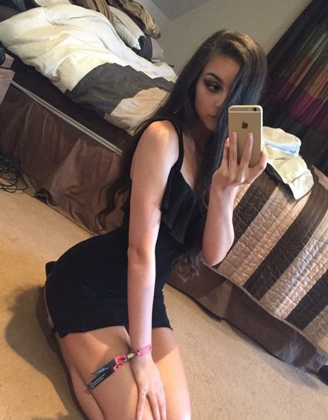 Naakte gelekte OnlyFans-foto van Partbunny