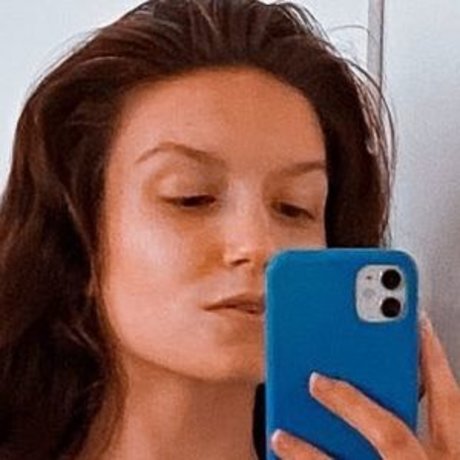 Naakte gelekte OnlyFans-foto van Cjella