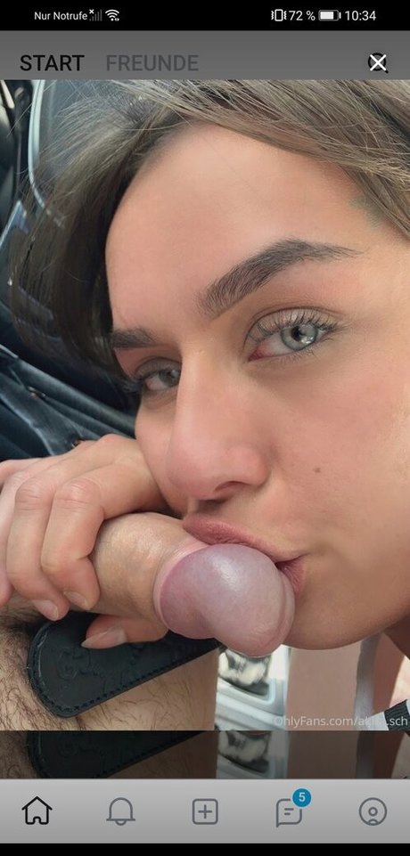 Naakte gelekte OnlyFans-foto van Akirasch
