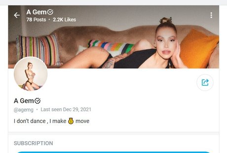 Naakte gelekte OnlyFans-foto van Agempls