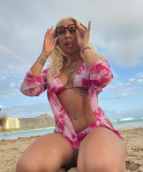 Naakte gelekte OnlyFans-foto van Kilograhm