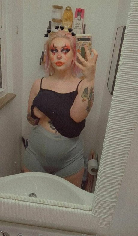Naakte gelekte OnlyFans-foto van Fortheallure