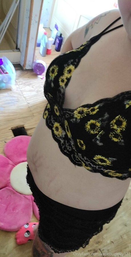 Katiebugkitty122