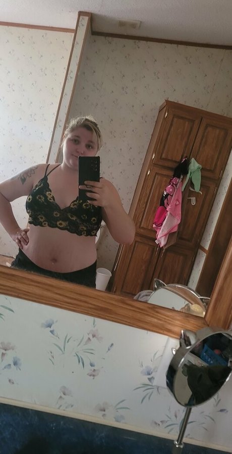 Katiebugkitty122