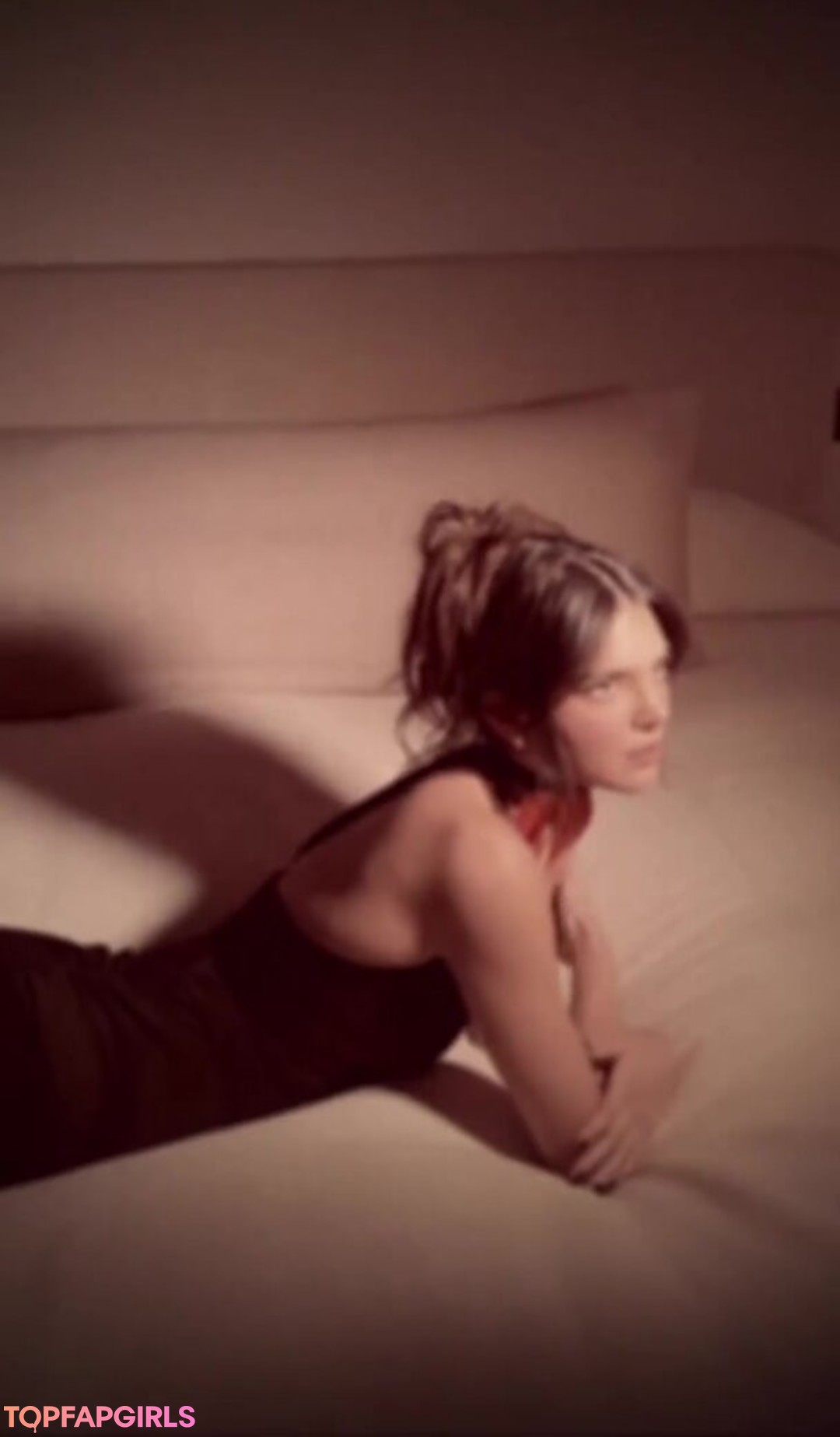 Naakte gelekte OnlyFans-foto van Kendall Jenner #1430