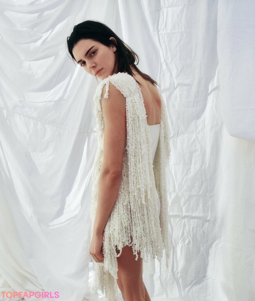 Naakte gelekte OnlyFans-foto van Kendall Jenner #1577