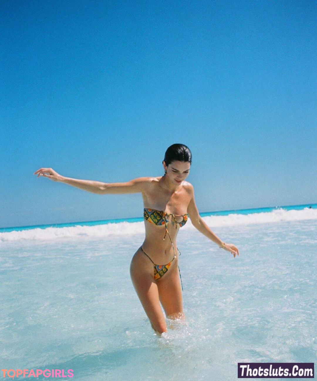 Naakte gelekte OnlyFans-foto van Kendall Jenner #1919