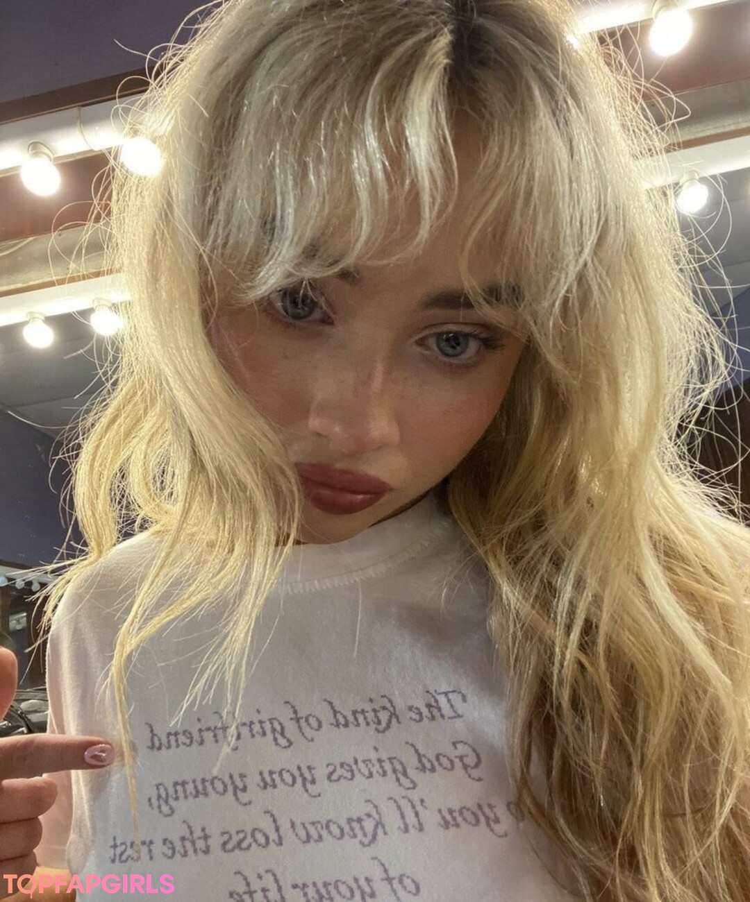 Naakte gelekte OnlyFans-foto van Sabrina Carpenter #1398