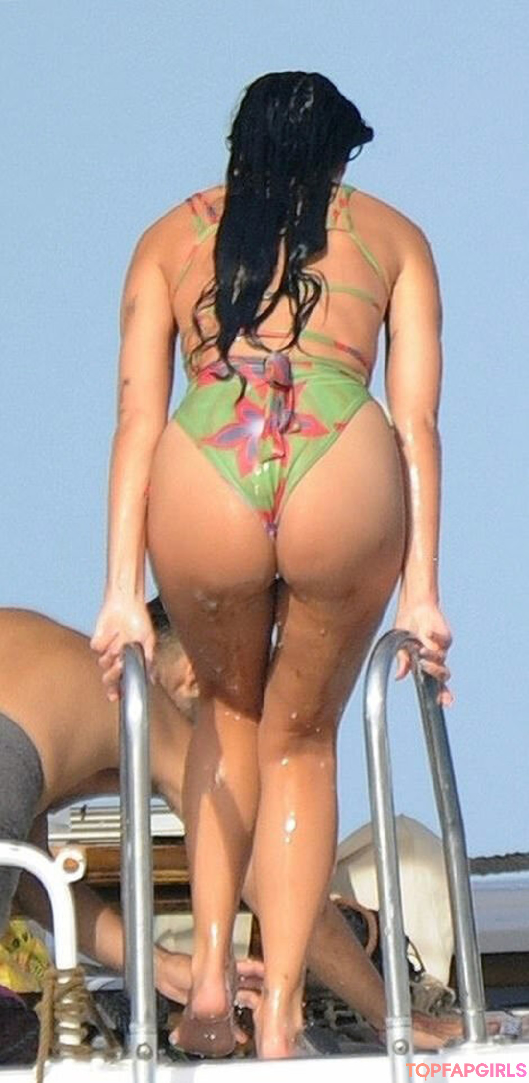 Naakte gelekte OnlyFans-foto van Dua Lipa #1188