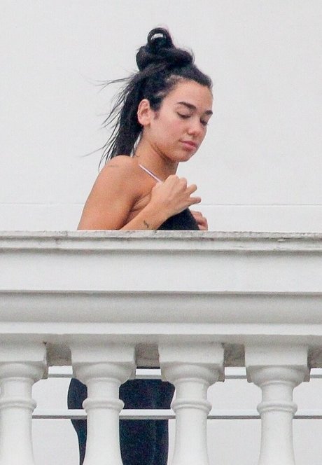 Dua Lipa