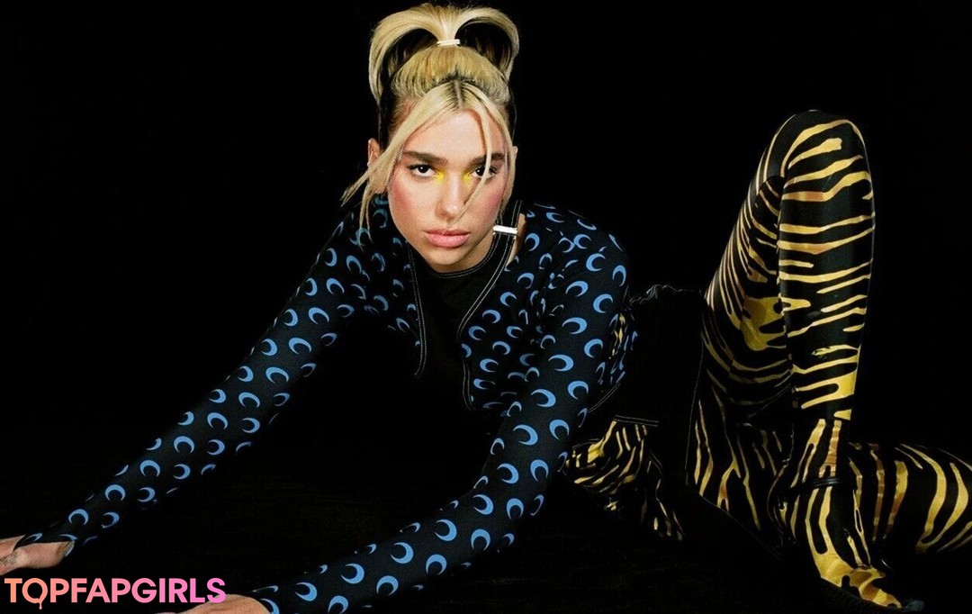 Naakte gelekte OnlyFans-foto van Dua Lipa #1885