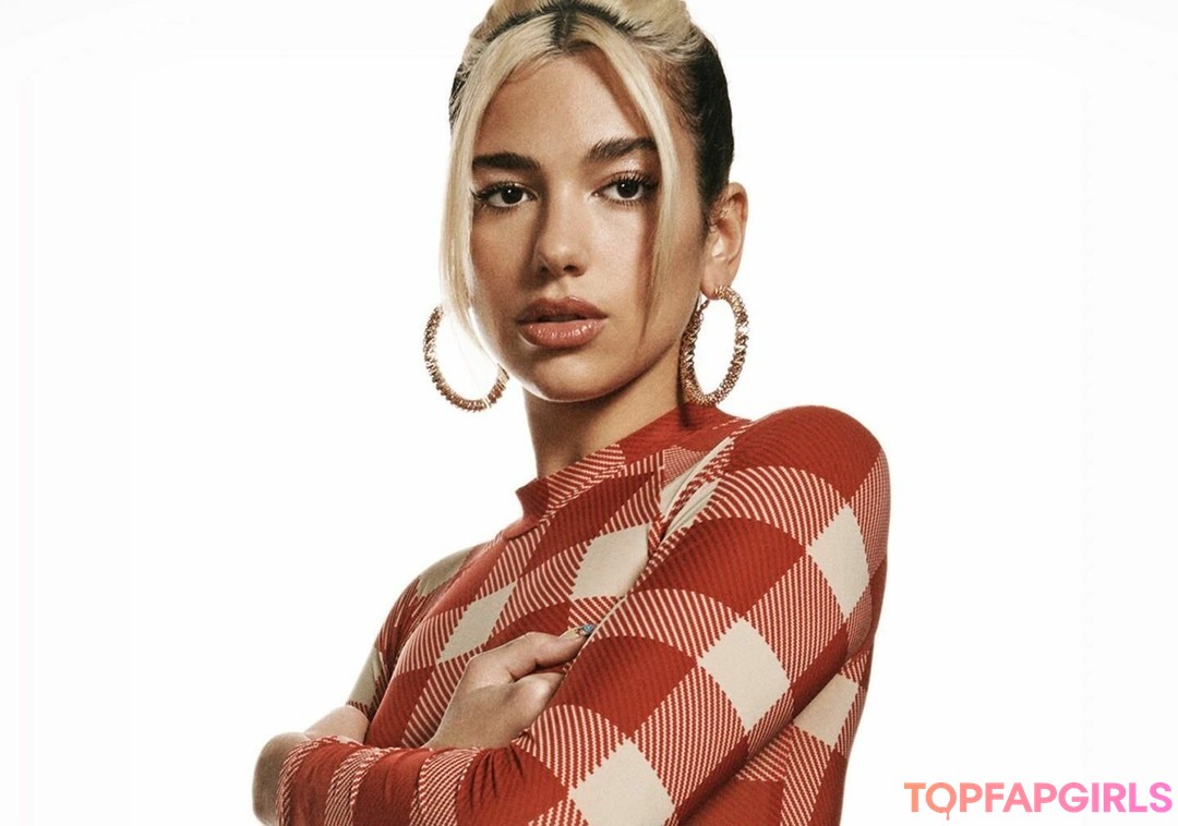 Naakte gelekte OnlyFans-foto van Dua Lipa #1894