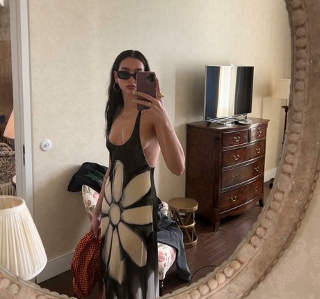 Dua Lipa