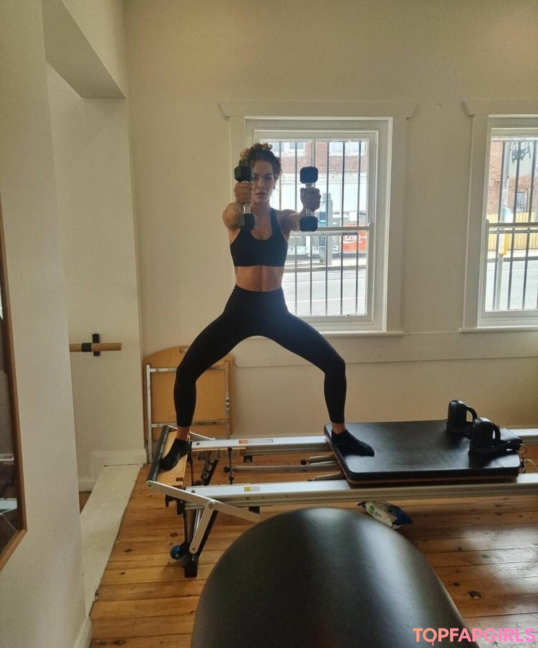 Naakte gelekte OnlyFans-foto van Rita Ora #1633