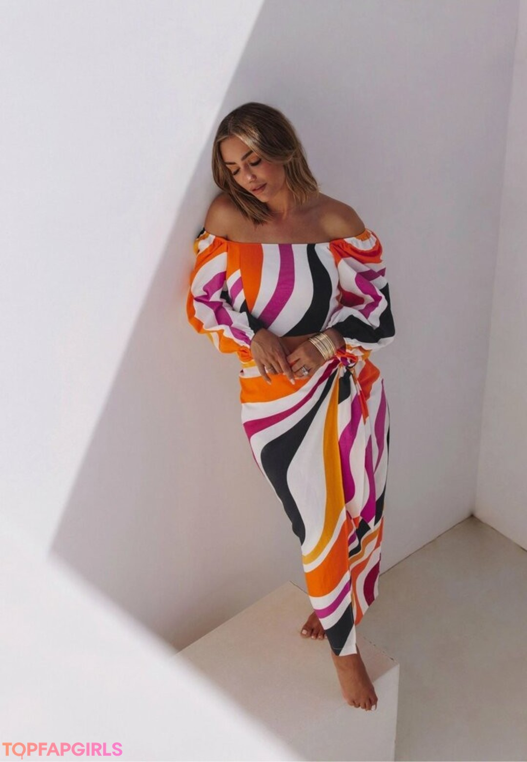 Naakte gelekte OnlyFans-foto van Frankie Bridge #1039