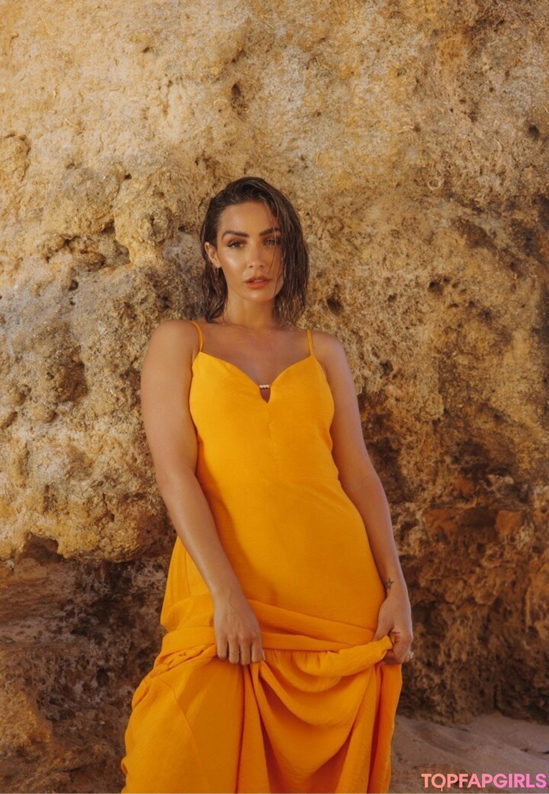 Naakte gelekte OnlyFans-foto van Frankie Bridge #1058