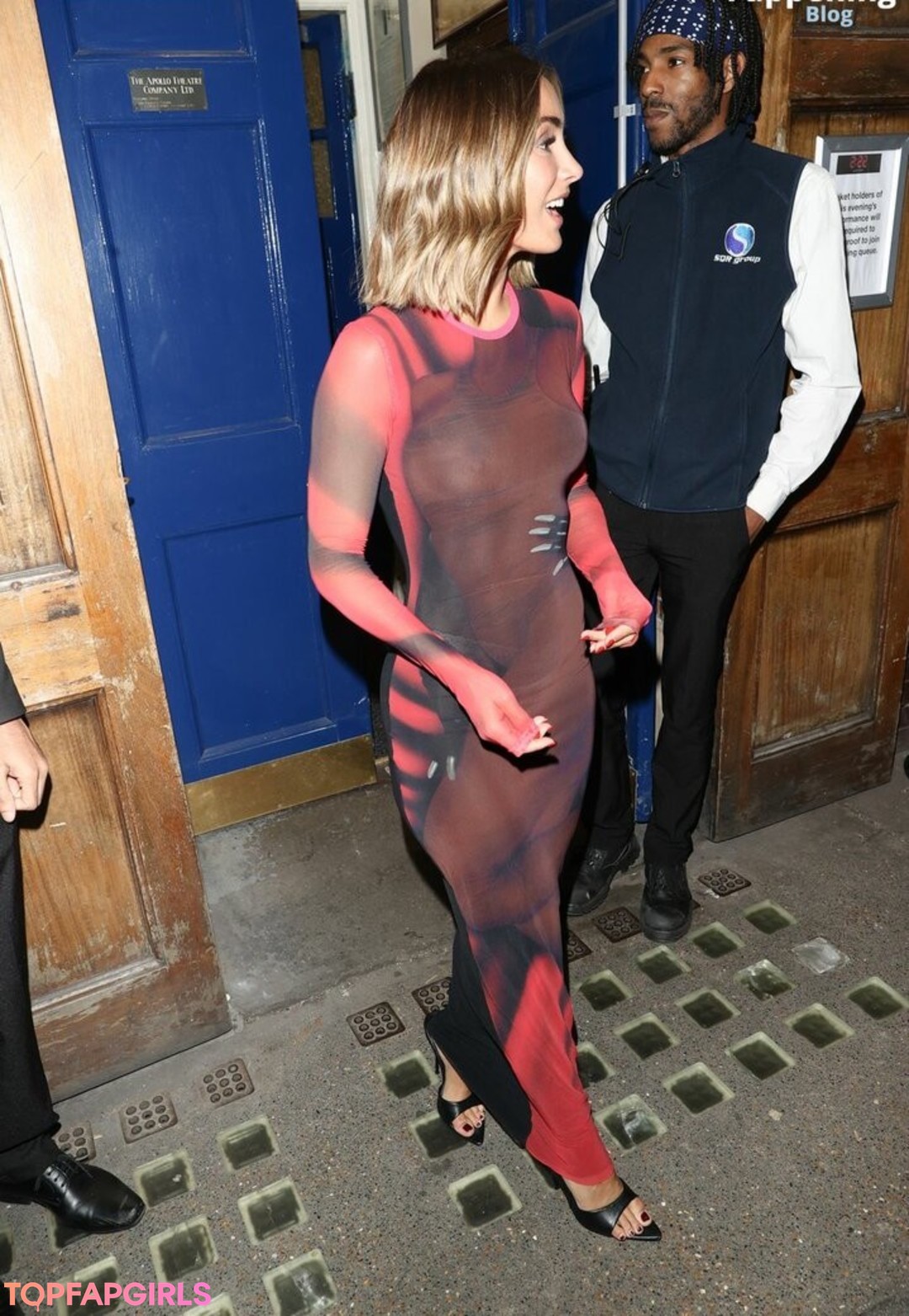 Naakte gelekte OnlyFans-foto van Frankie Bridge #1281