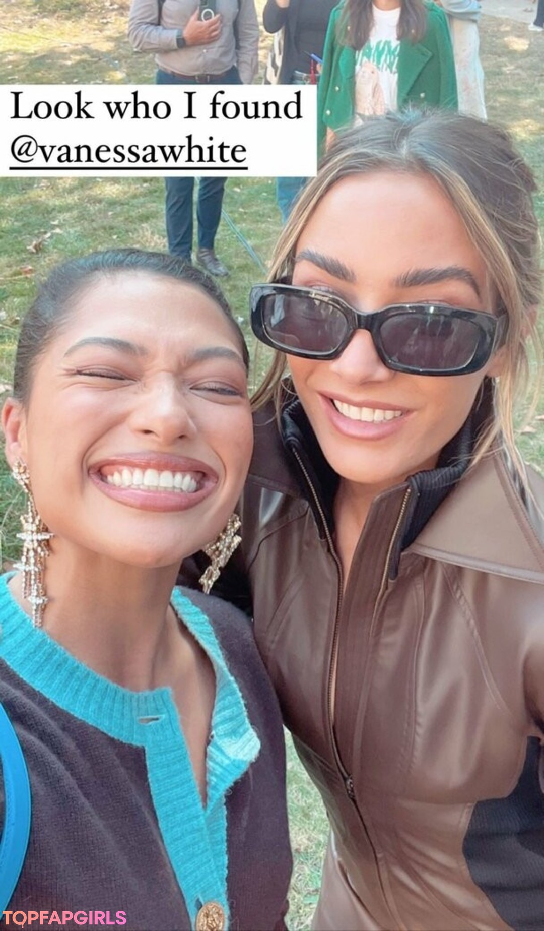 Naakte gelekte OnlyFans-foto van Frankie Bridge #1487