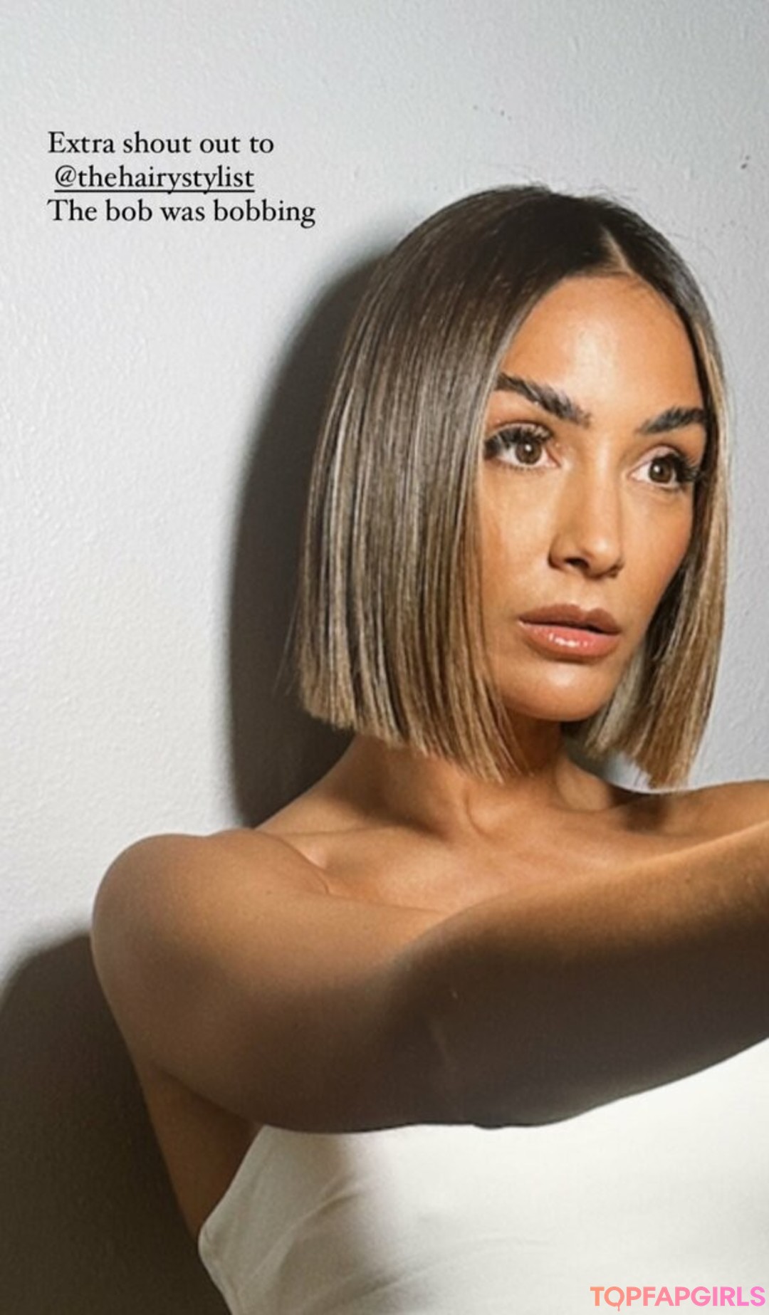 Naakte gelekte OnlyFans-foto van Frankie Bridge #1561