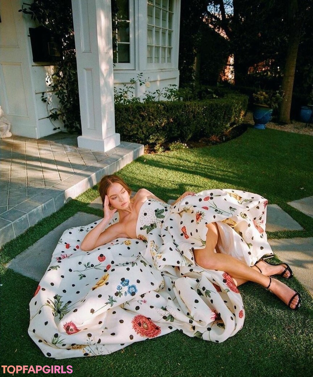 Naakte gelekte OnlyFans-foto van Sydney Sweeney #1674