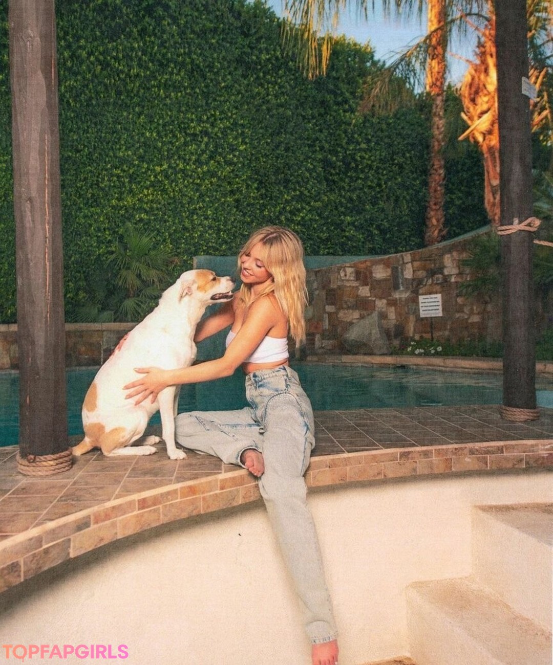 Naakte gelekte OnlyFans-foto van Sydney Sweeney #1756
