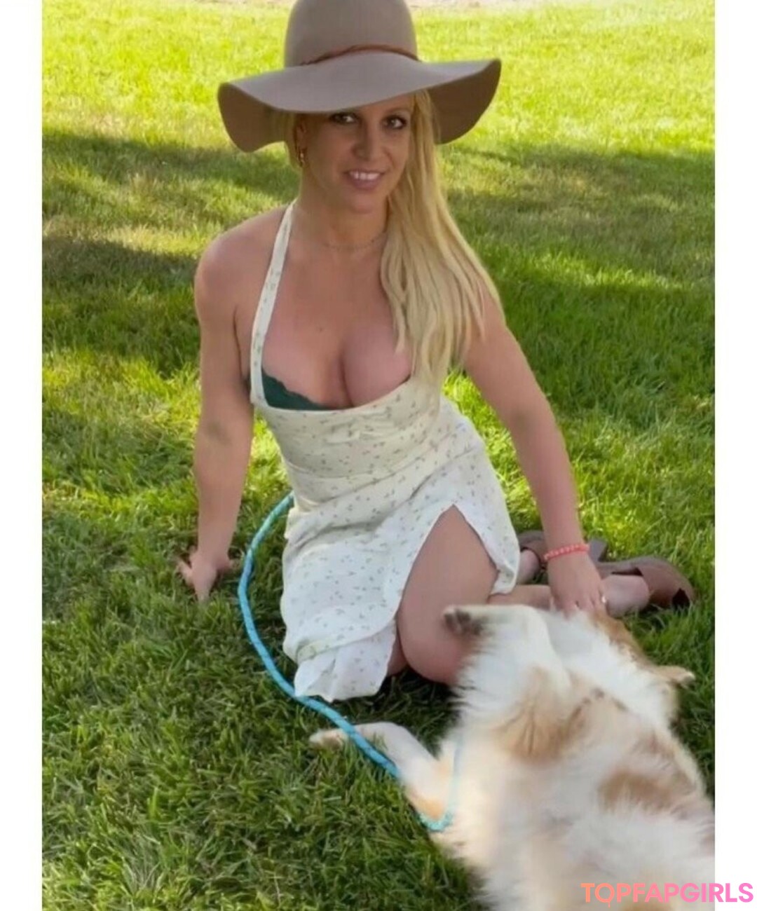 Naakte gelekte OnlyFans-foto van Britney Spears #1352 Naakte gelekte OnlyFans-foto van Britney Spears #1352