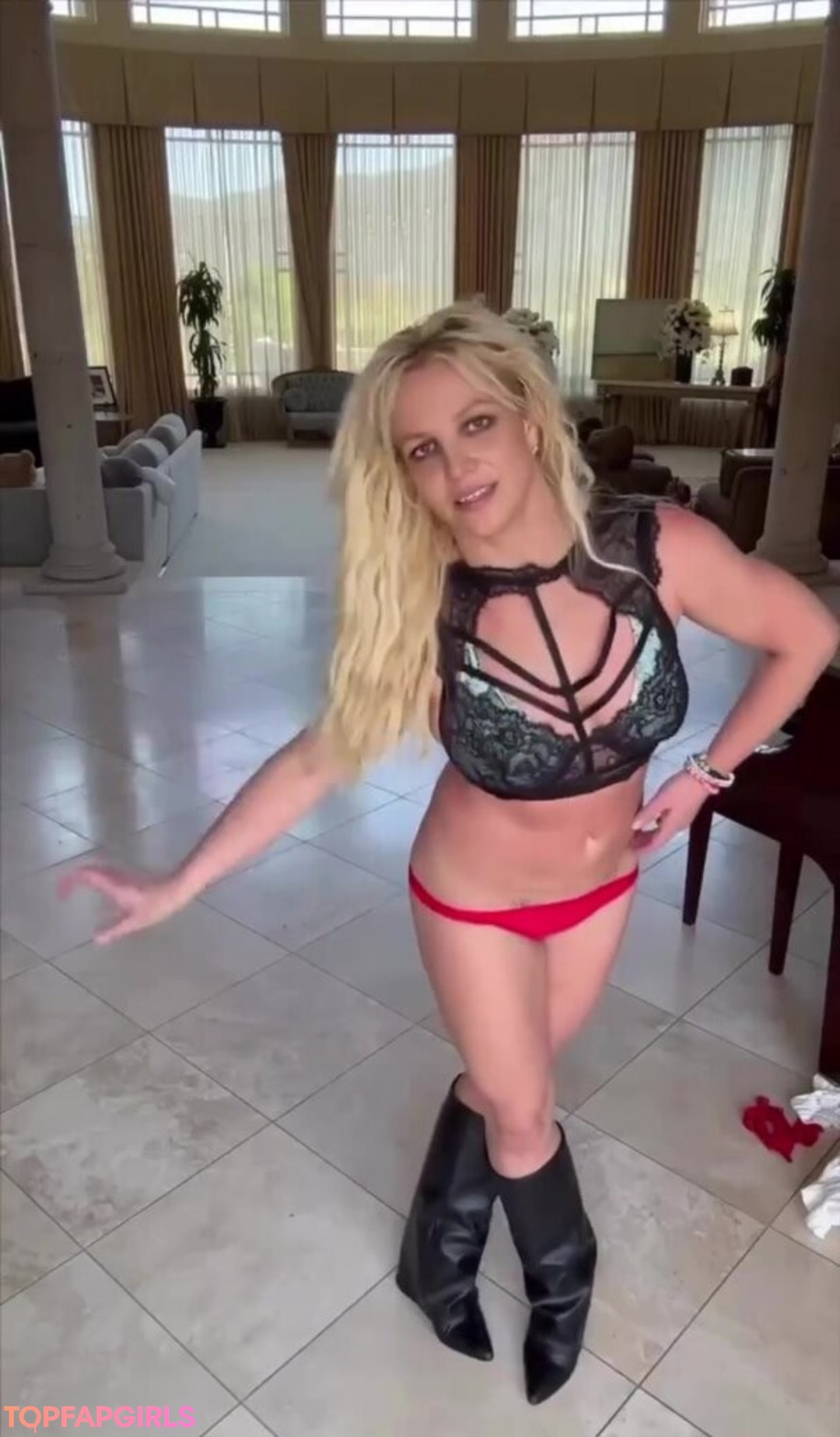 Naakte gelekte OnlyFans-foto van Britney Spears #1387