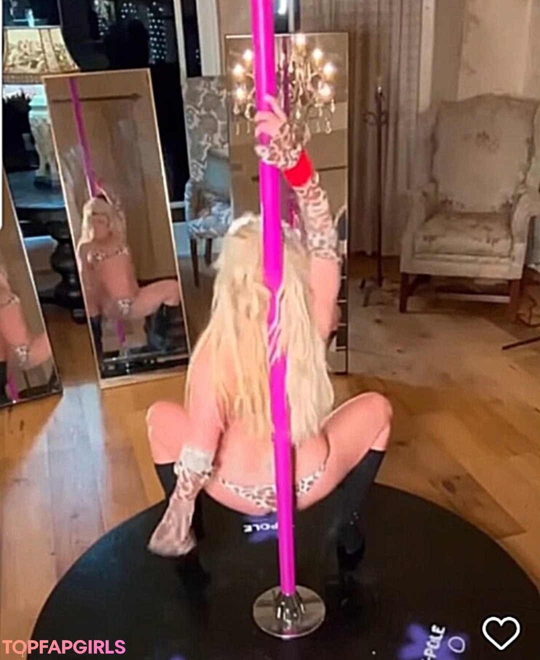 Naakte gelekte OnlyFans-foto van Britney Spears #1432