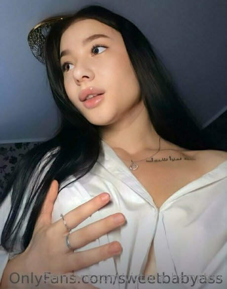 Naakte gelekte OnlyFans-foto van Victoriahampton
