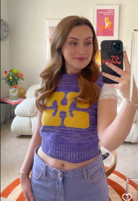 Amelia Dimoldenberg