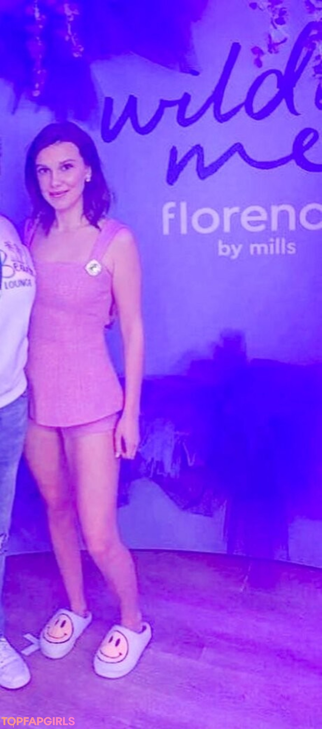 Naakte gelekte OnlyFans-foto van Millie Bobby Brown #1415