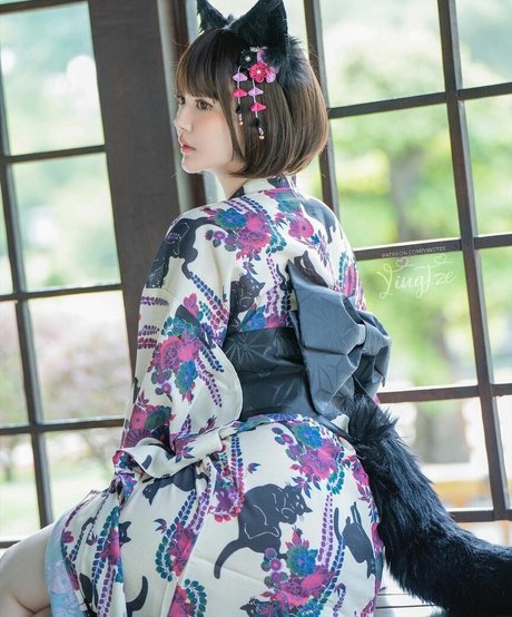 Ying Tze