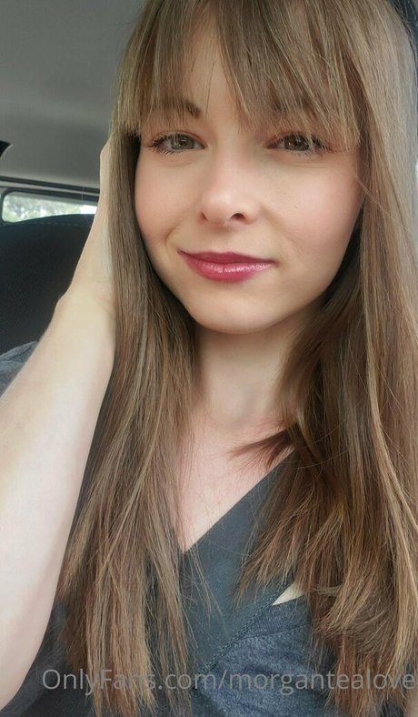 Naakte gelekte OnlyFans-foto van Kinkymorganteafree