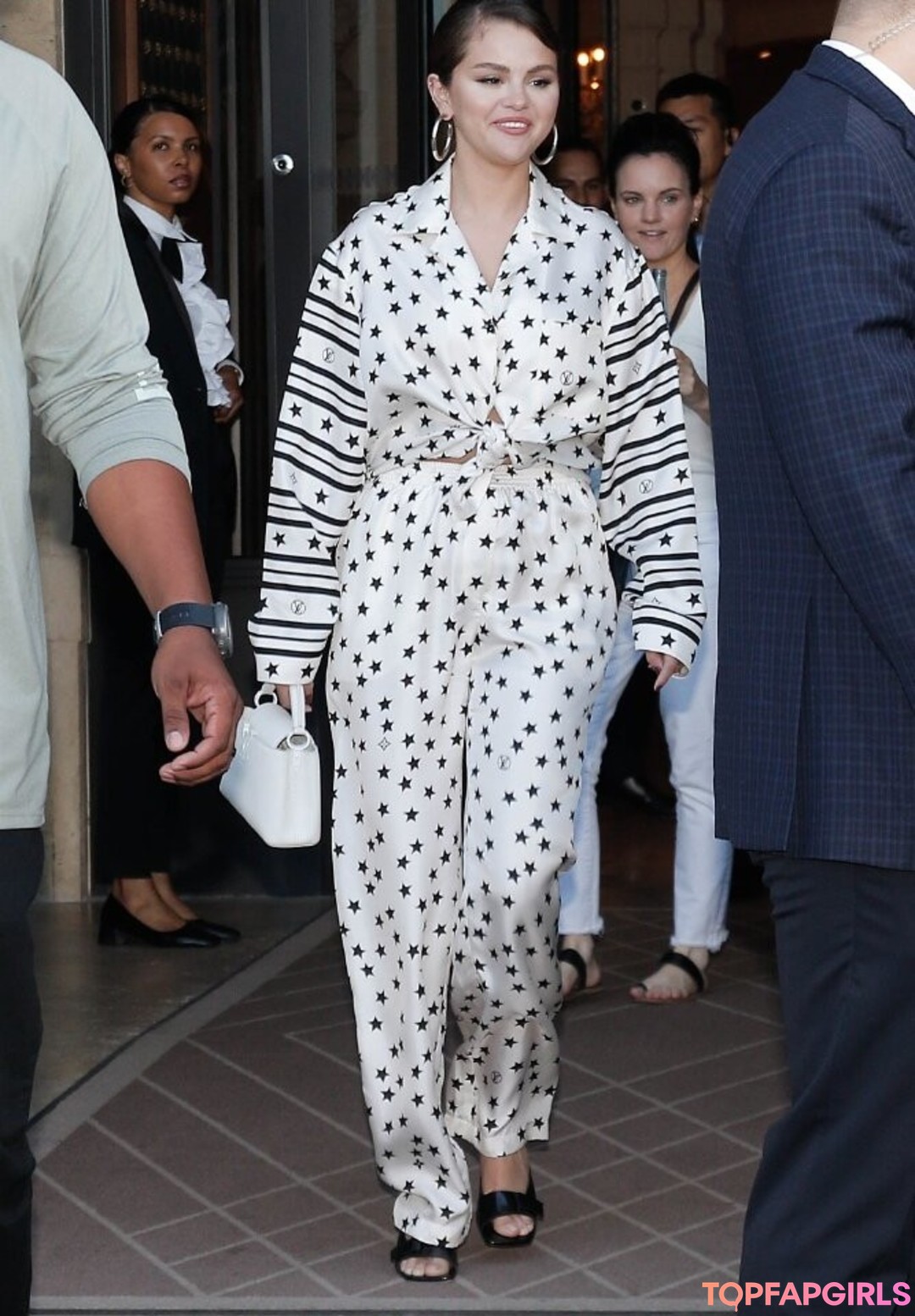 Naakte gelekte OnlyFans-foto van Selena Gomez #1015