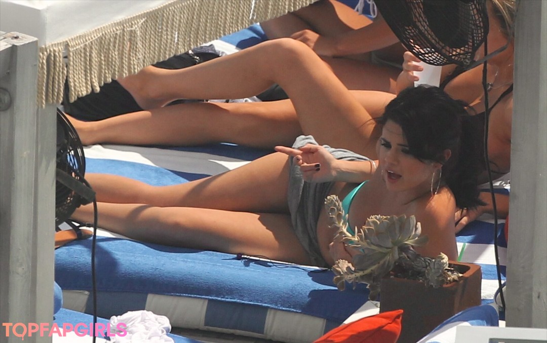 Naakte gelekte OnlyFans-foto van Selena Gomez #1294