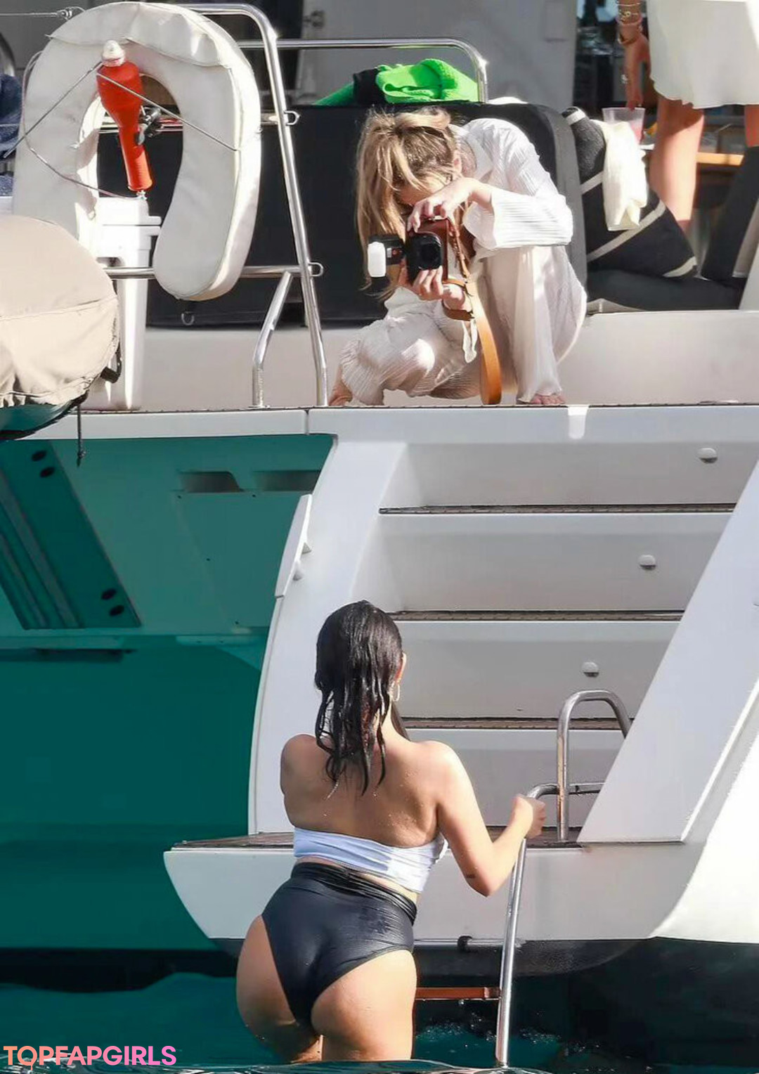 Naakte gelekte OnlyFans-foto van Selena Gomez #1643