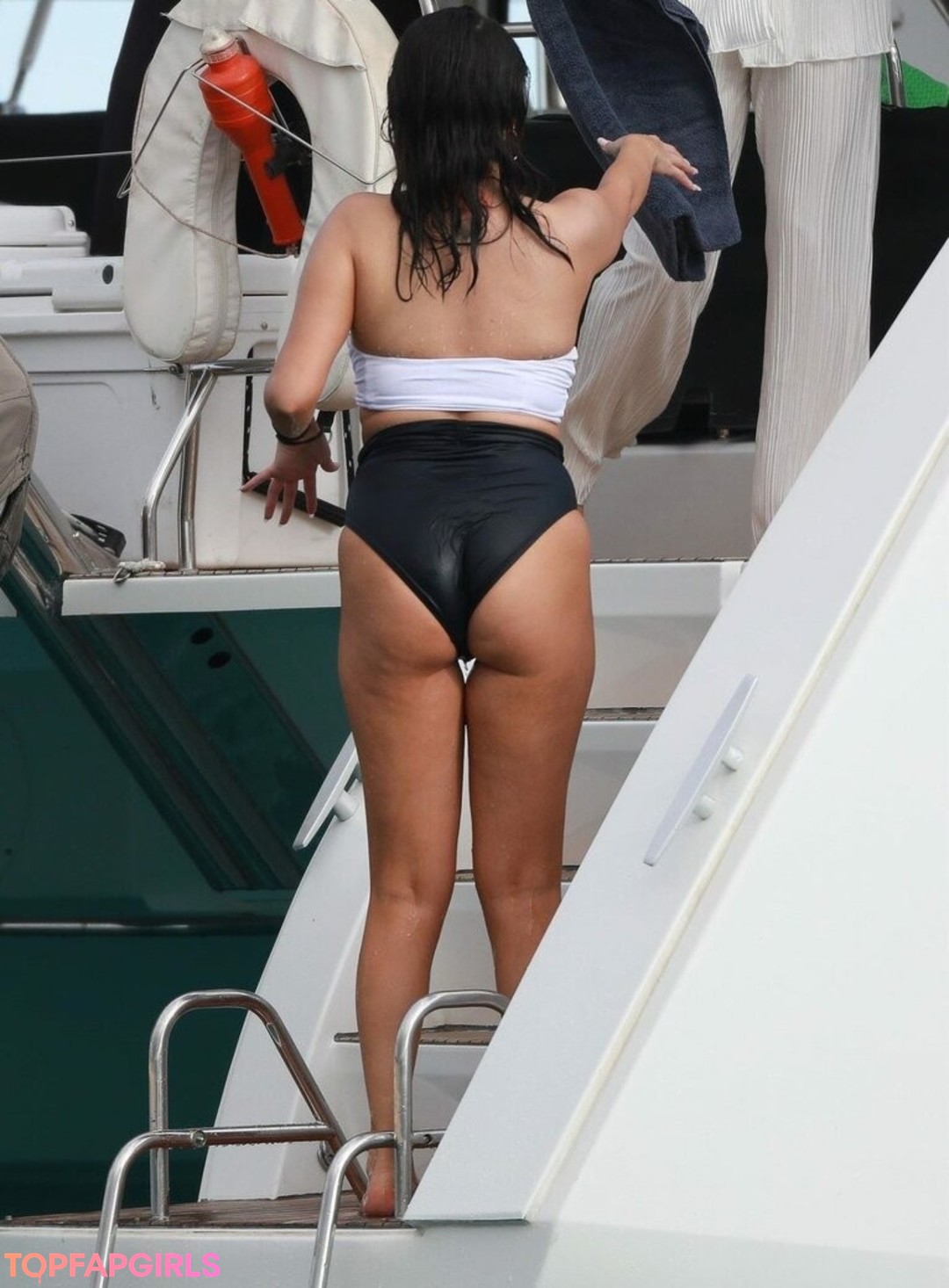 Naakte gelekte OnlyFans-foto van Selena Gomez #1675