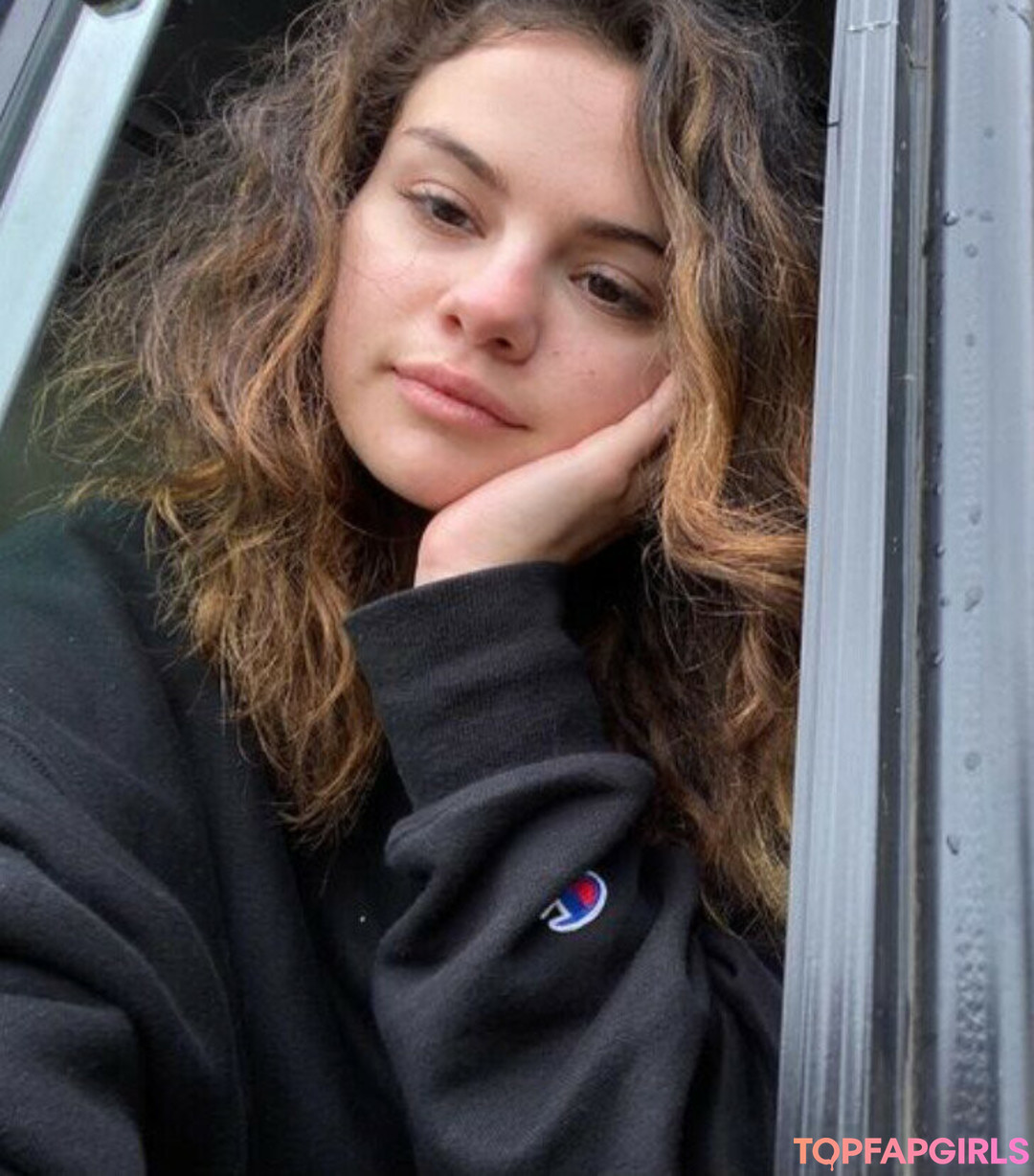 Naakte gelekte OnlyFans-foto van Selena Gomez #1763