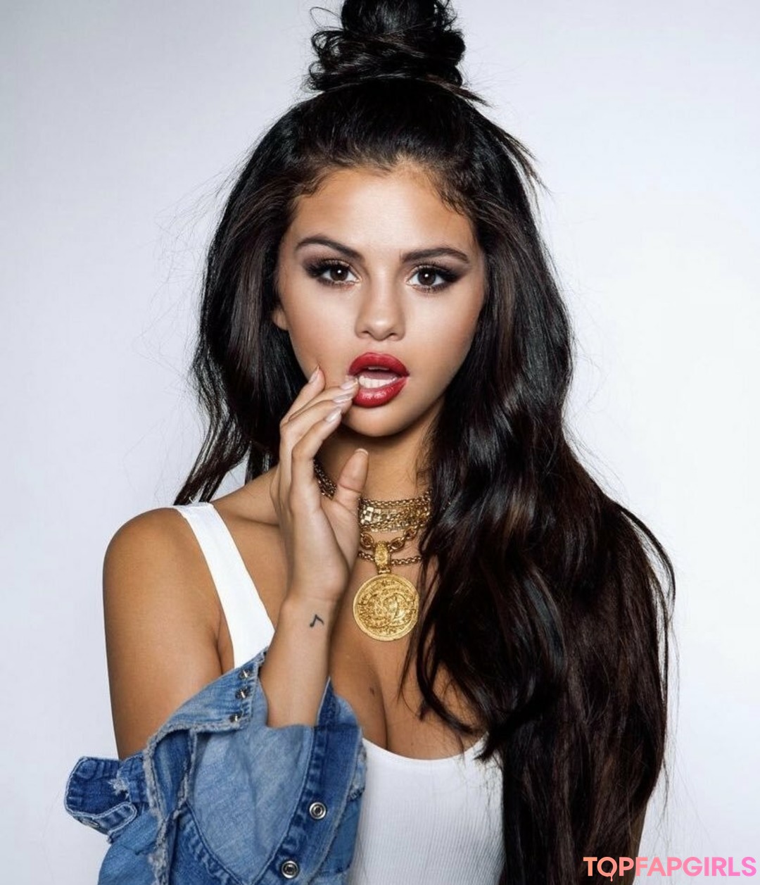 Naakte gelekte OnlyFans-foto van Selena Gomez #1766