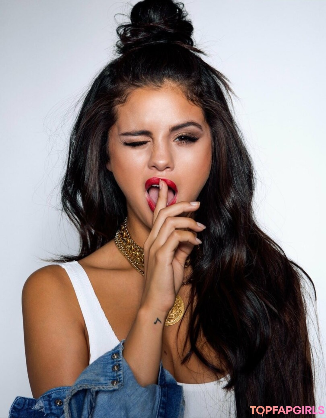 Naakte gelekte OnlyFans-foto van Selena Gomez #1768