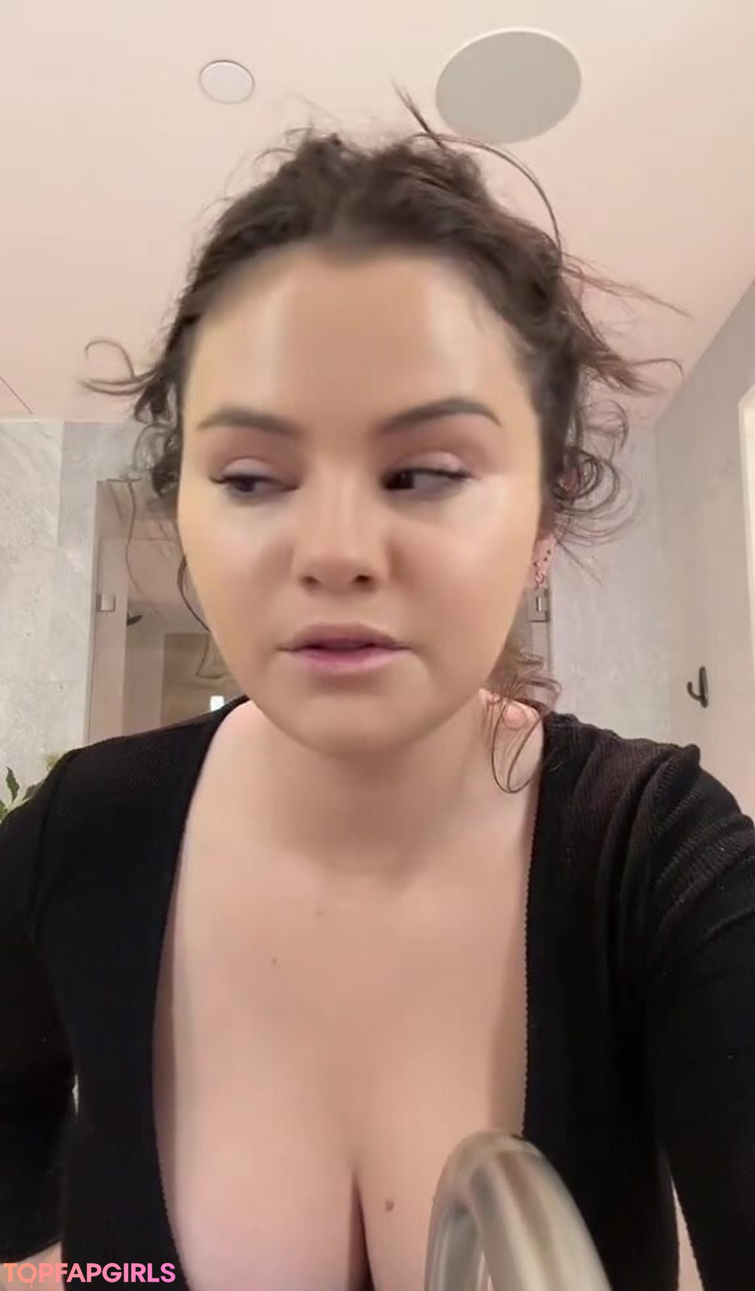 Naakte gelekte OnlyFans-foto van Selena Gomez #1779