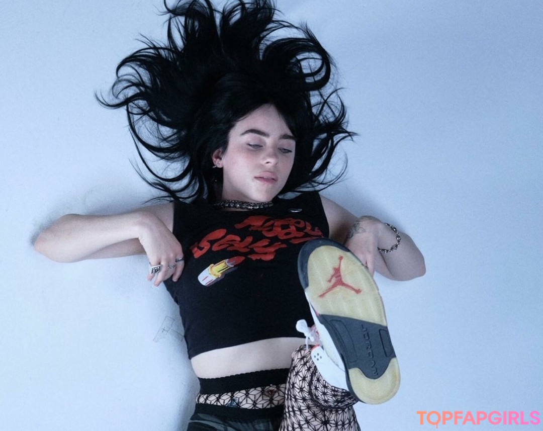 Naakte gelekte OnlyFans-foto van Billie Eilish #1352