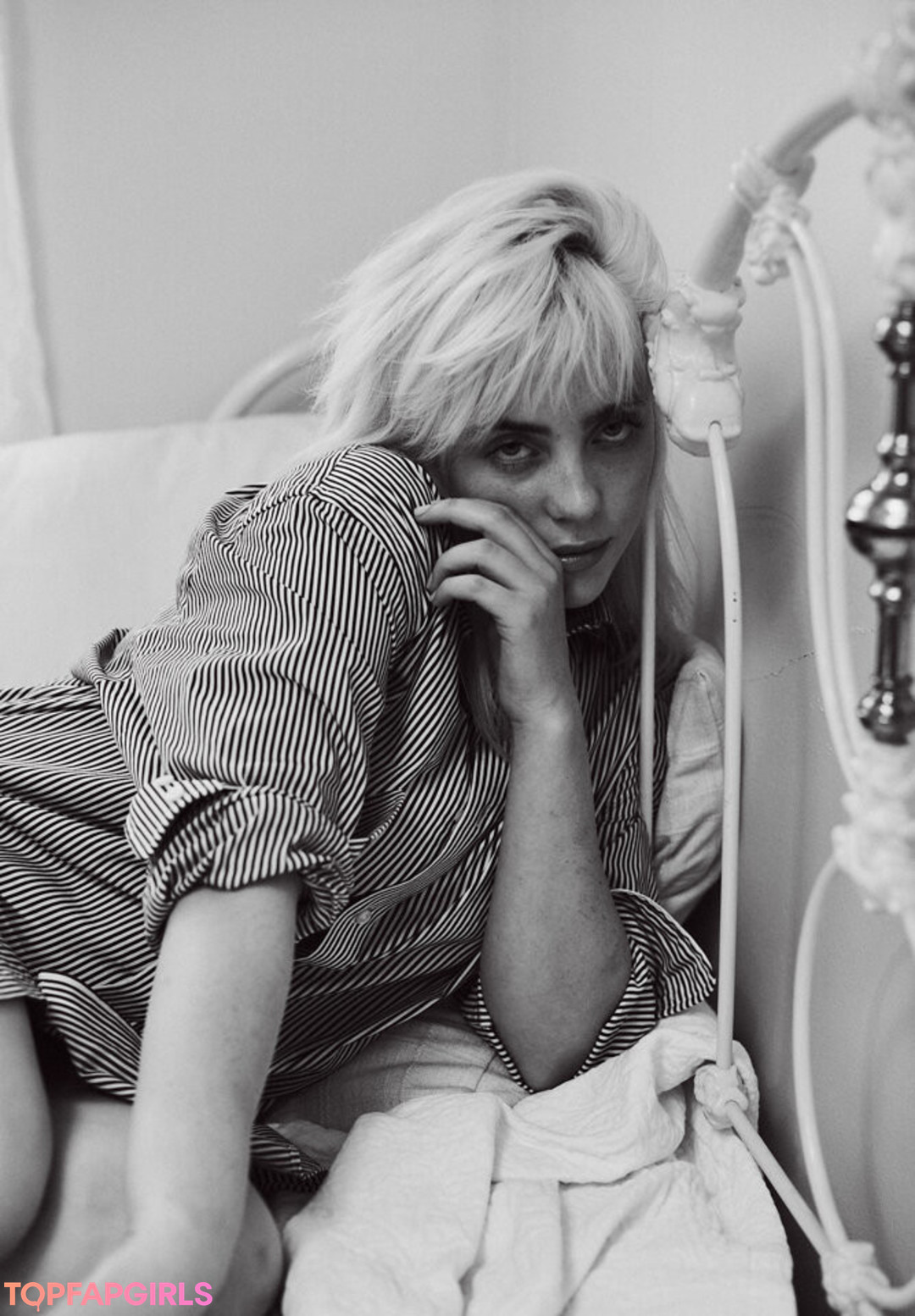 Naakte gelekte OnlyFans-foto van Billie Eilish #1550