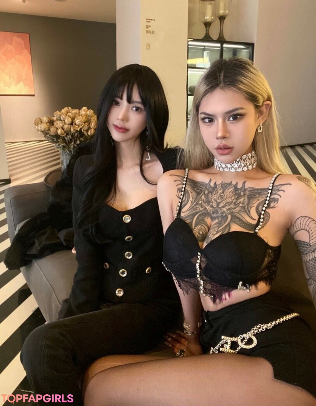 Naakte gelekte OnlyFans-foto van Deerwhite #1124